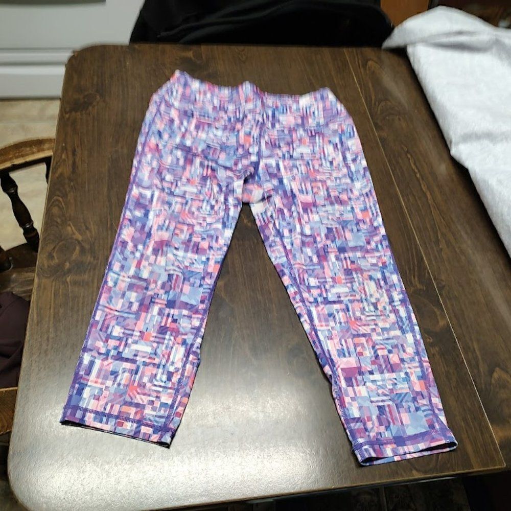 Pro Player Purple Multi-Colored Capri Leggings Size Women's M